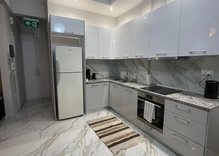 Διαμέρισμα Modern In Menemeni Close To Center