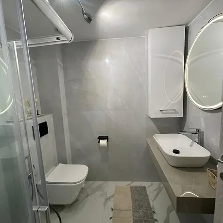 Апартаменты Modern In Menemeni Close To Center