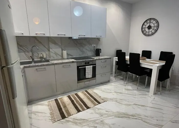 Апартаменты Modern In Menemeni Close To Center